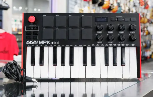 Akai - MPK Mini MKIII 25-Note Keyboard/Drum Pad Controller